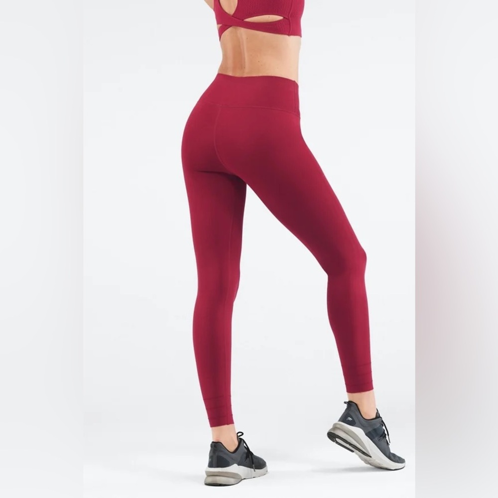 Fabletics High-Waisted SculptKnit Leggings in Deep Red